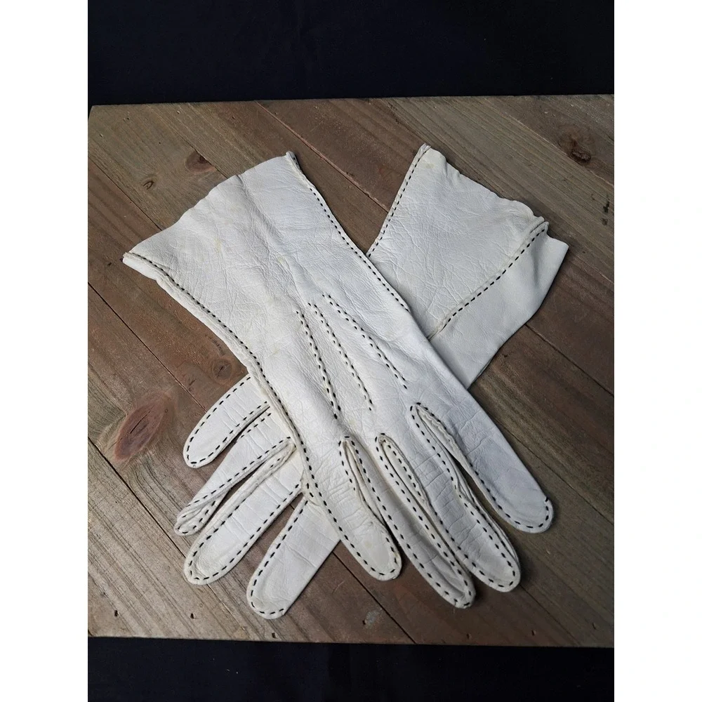 Vintage Tailored Gloves Gloversville NY White Leather Black Whipstitch Size 7